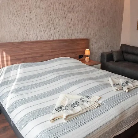 La * Skopje