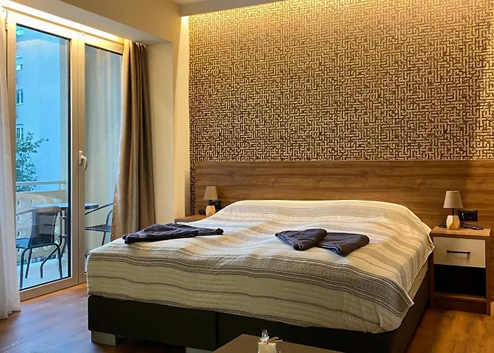 Апартаменти La *